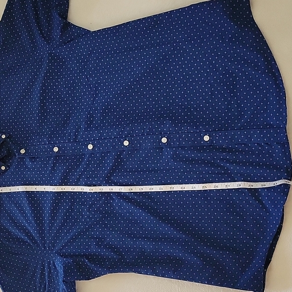 CLASSIC FIT SHIRT XL 17" - 171/2 " NECKLINE VAN HEUSEN - Picture 8 of 8